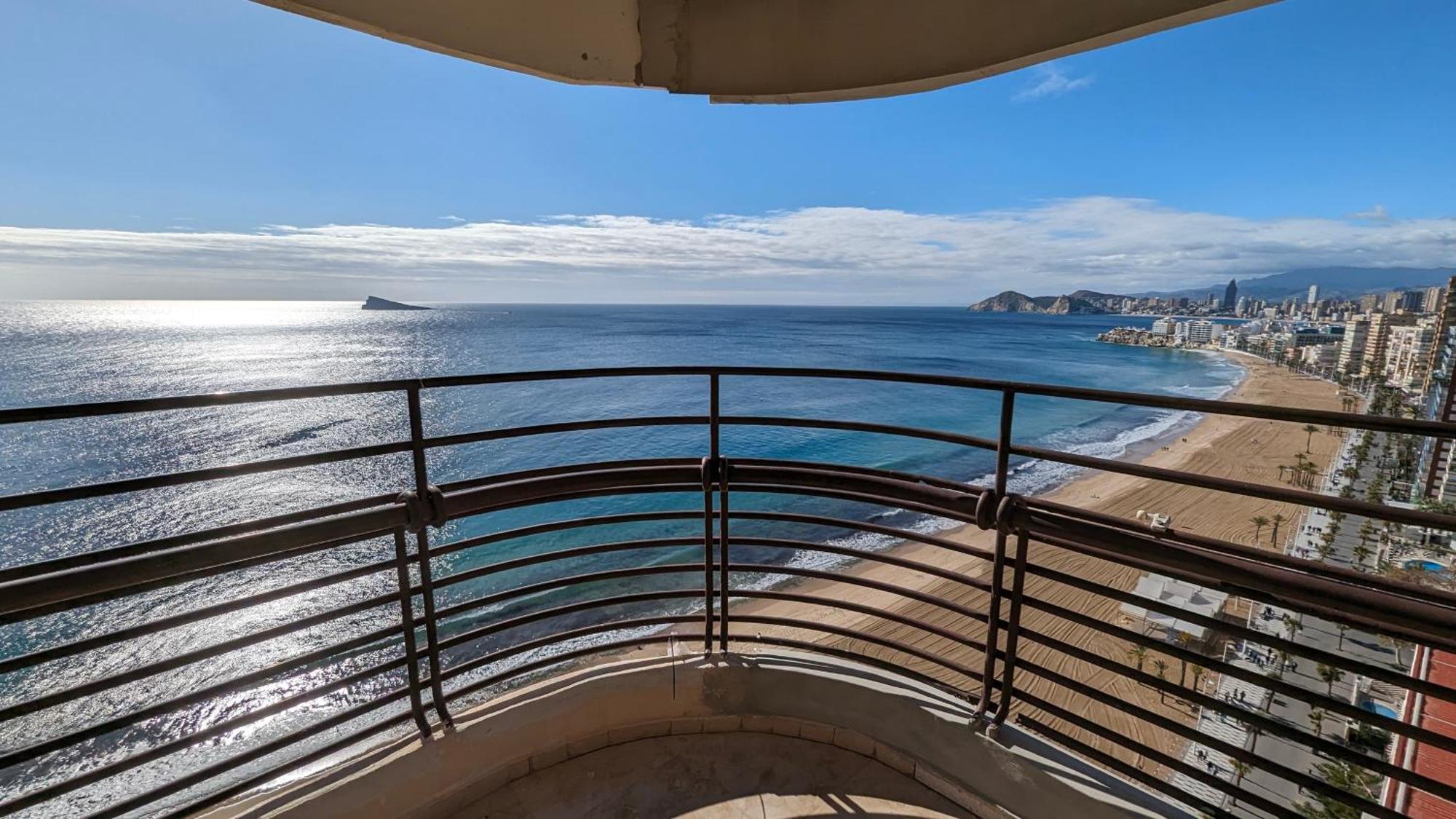 Las Arenas Sea Front Apartments بينايدورم المظهر الخارجي الصورة