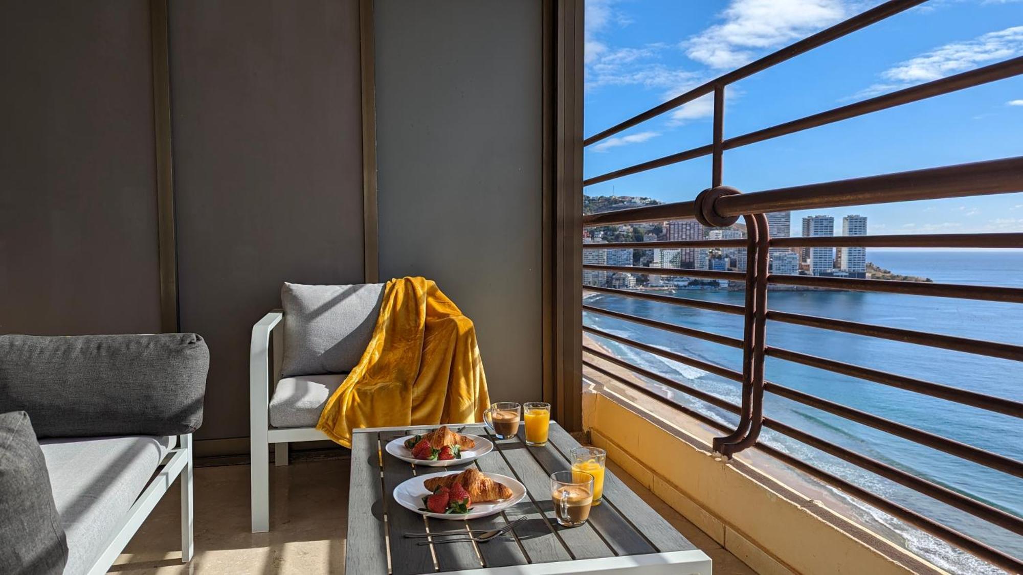 Las Arenas Sea Front Apartments بينايدورم المظهر الخارجي الصورة