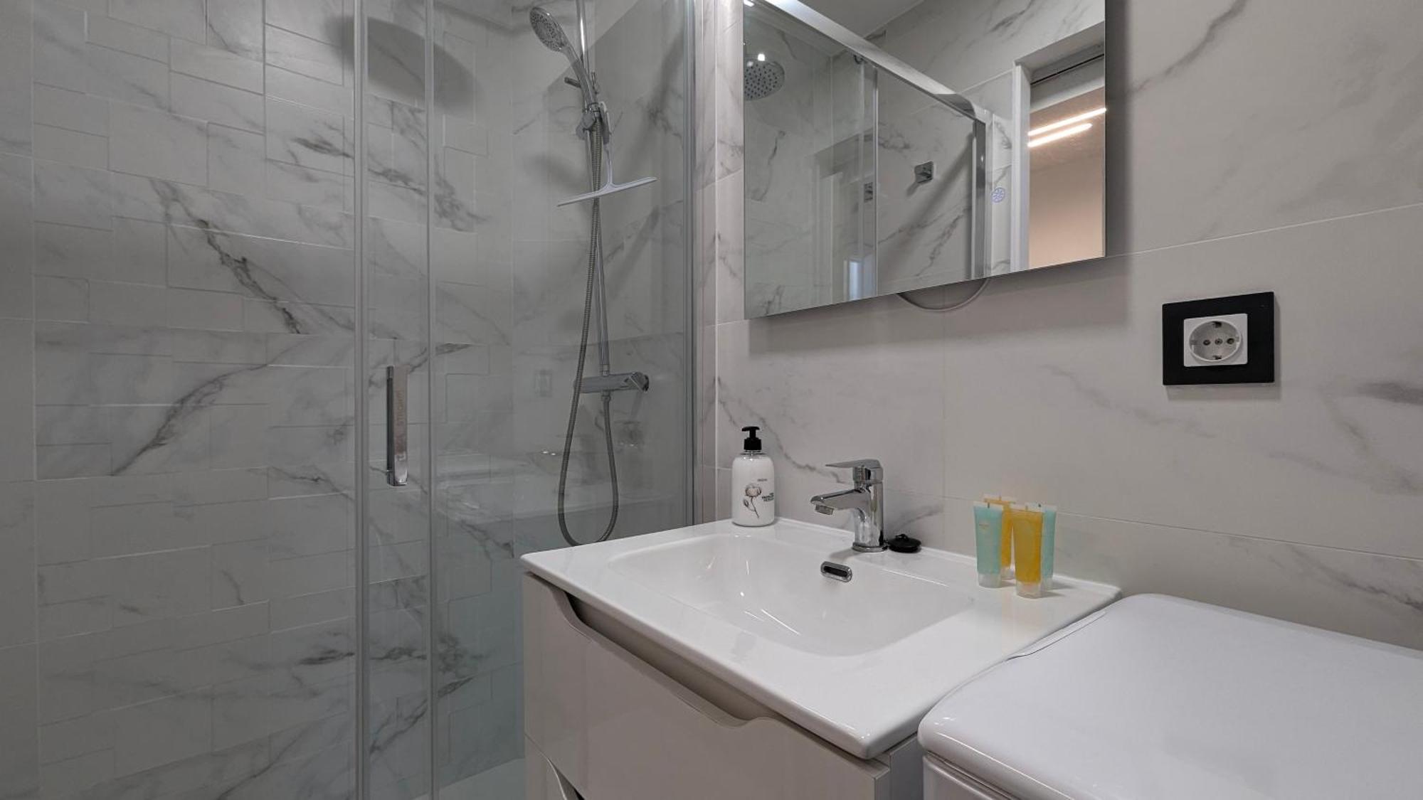 Las Arenas Sea Front Apartments بينايدورم المظهر الخارجي الصورة