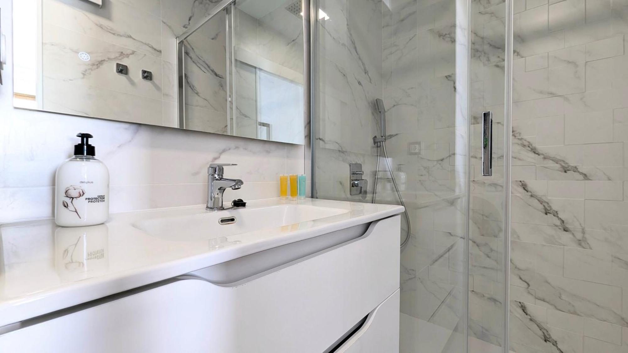 Las Arenas Sea Front Apartments بينايدورم المظهر الخارجي الصورة